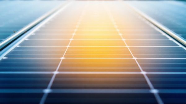 Guide d'achat des panneaux solaires : maximisez vos économies et passez à l'énergie verte